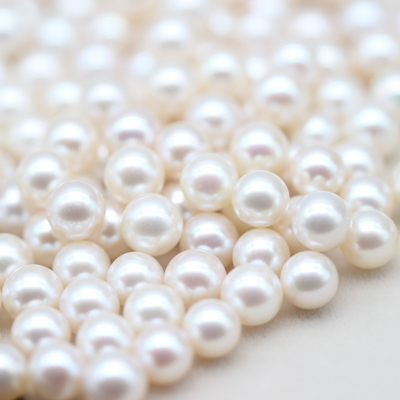 6mm AAAA White Natural Cultured Freshwater Pearls (XL110052)