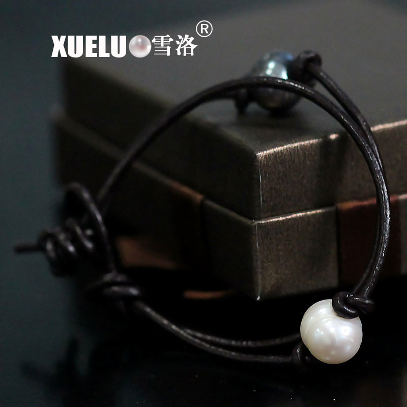 Leather Real Potato Round Chinese Cultured Freshwater Pearl Bracelet (XL150091)