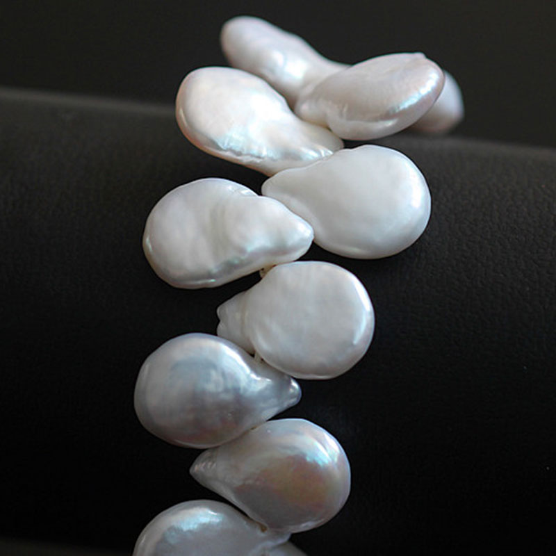 Fashion Stretch Baroque Coin Chinese Cultured Freshwater Pearl Bracelet (XL150042)