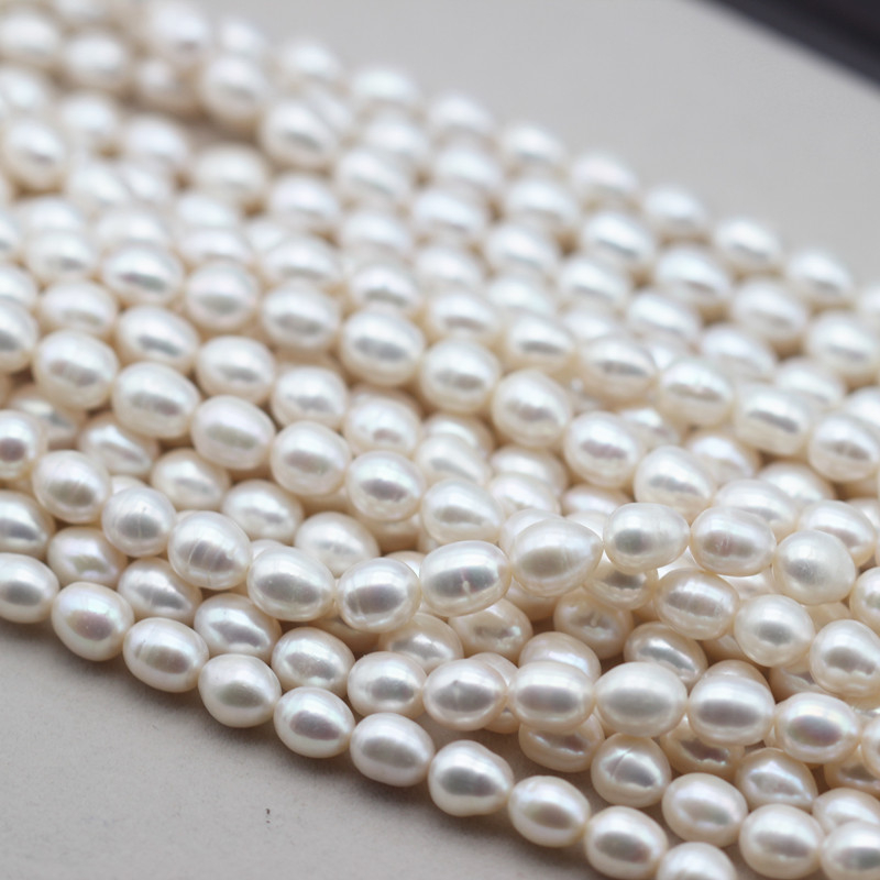 8-9mm Medium Quality Rice/Oval Shape Cultured Fresh Water Pearl Strings (XL180123) 