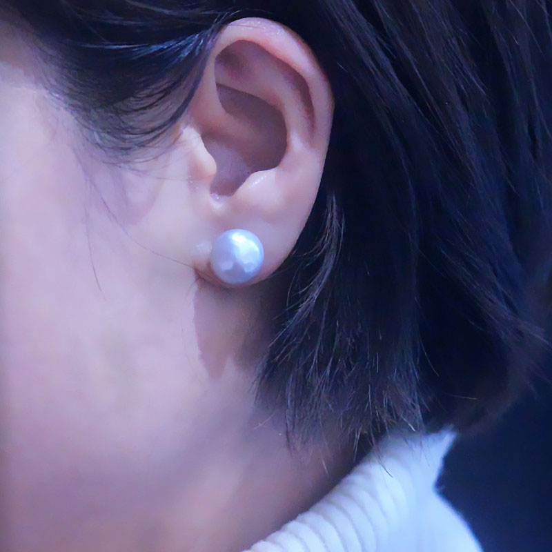 Fashion Half Round Freshwater Cultured Pearl Stud Earrings (XL140165)