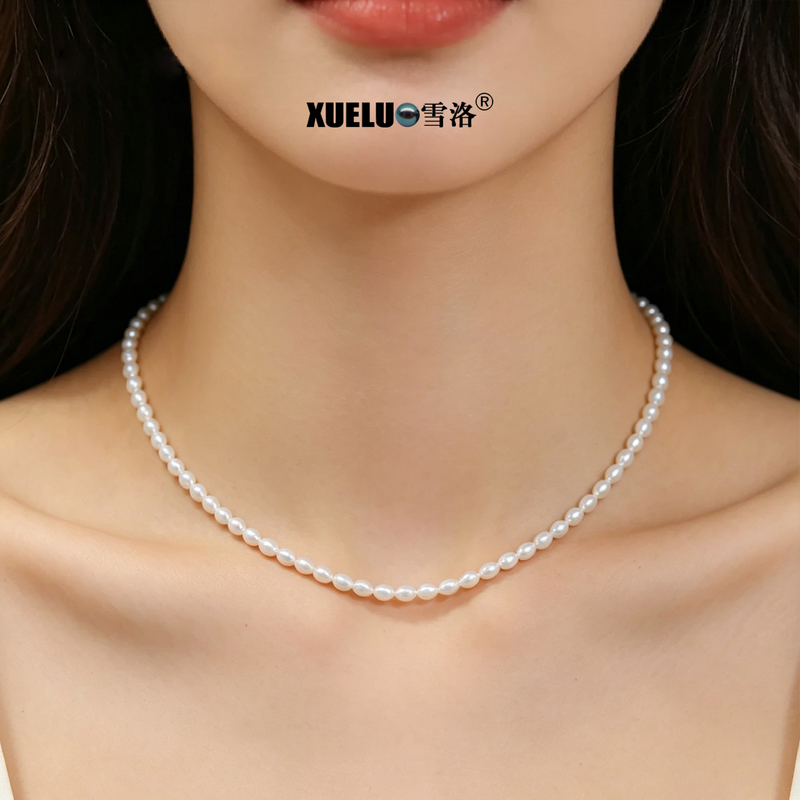 Fashionable Sterling Silver Jewelry Real Oval Freshwater Pearl Necklace (XL120105)
